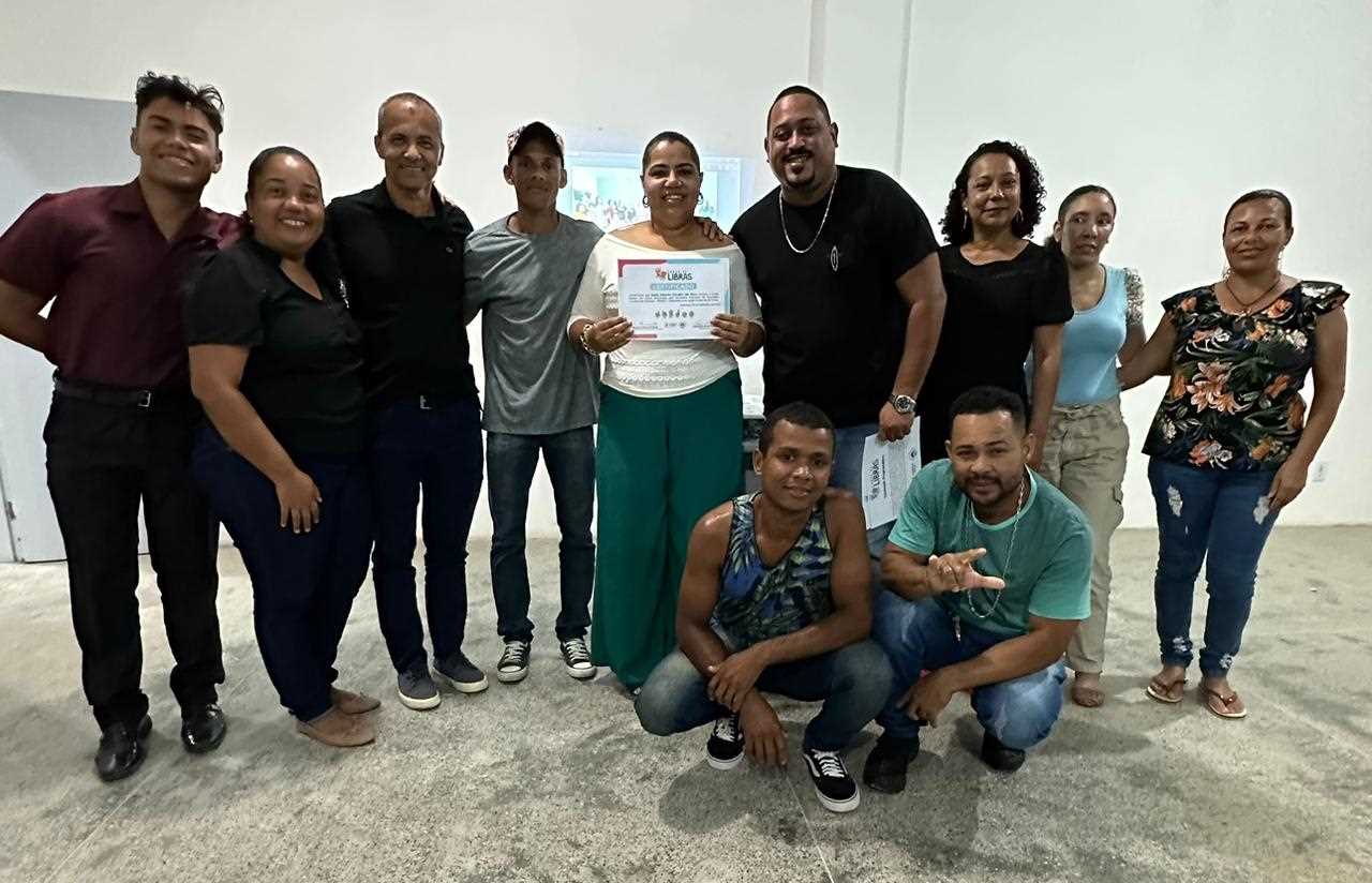 Camacã: Prefeitura encerra o Curso de Libras com sucesso e faz entrega de certificados


